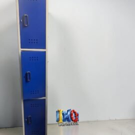 studioshot_square_lightbox (1)